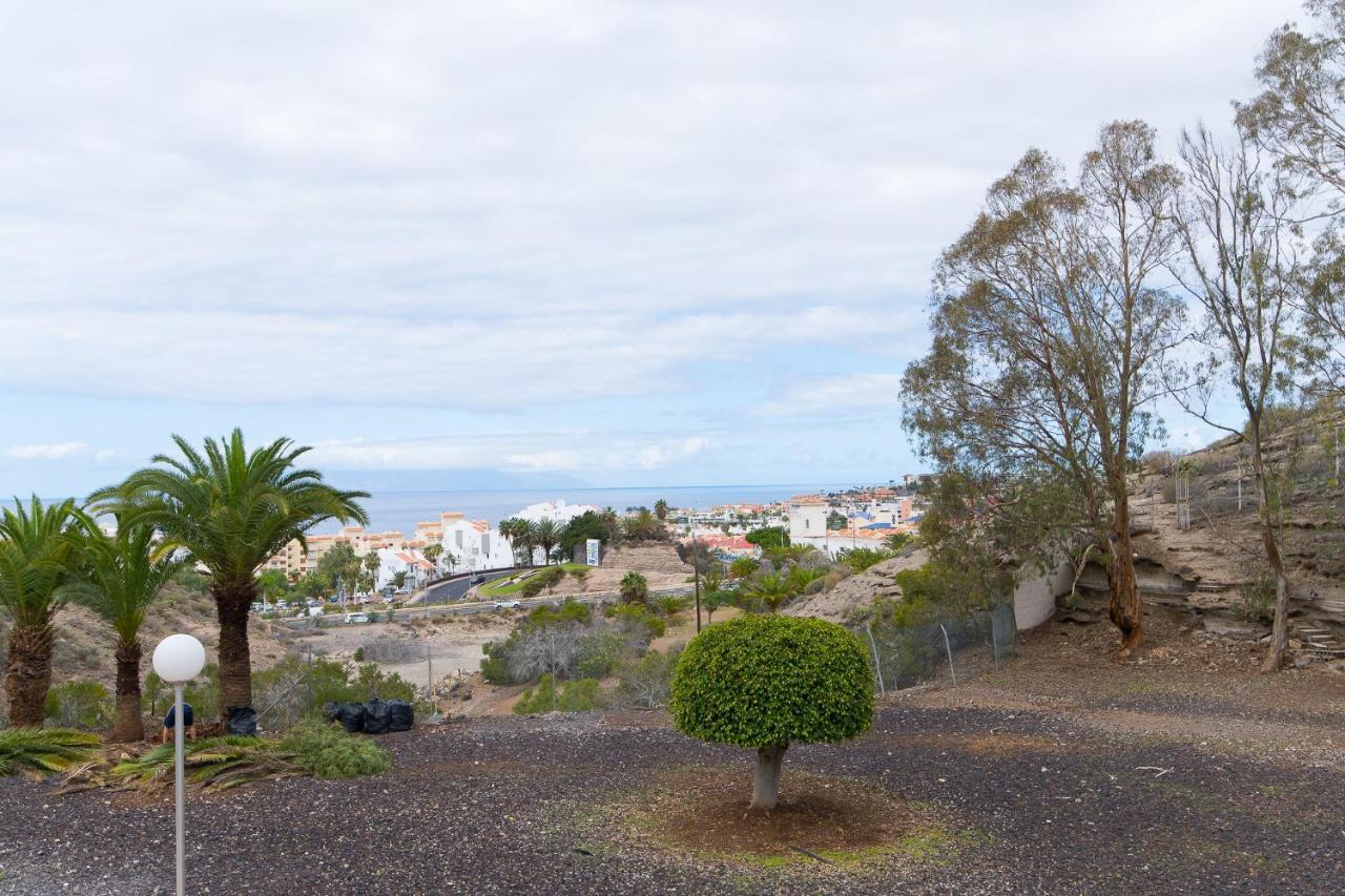 Apartment Sea View, Newly Renovated, 2 Bedrooms In *