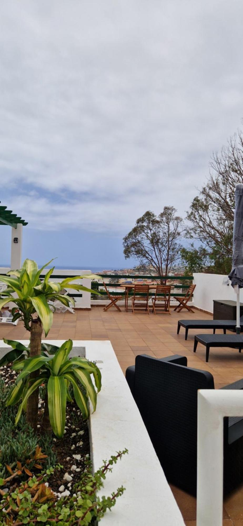 Sea View, Newly Renovated, 2 Bedrooms In