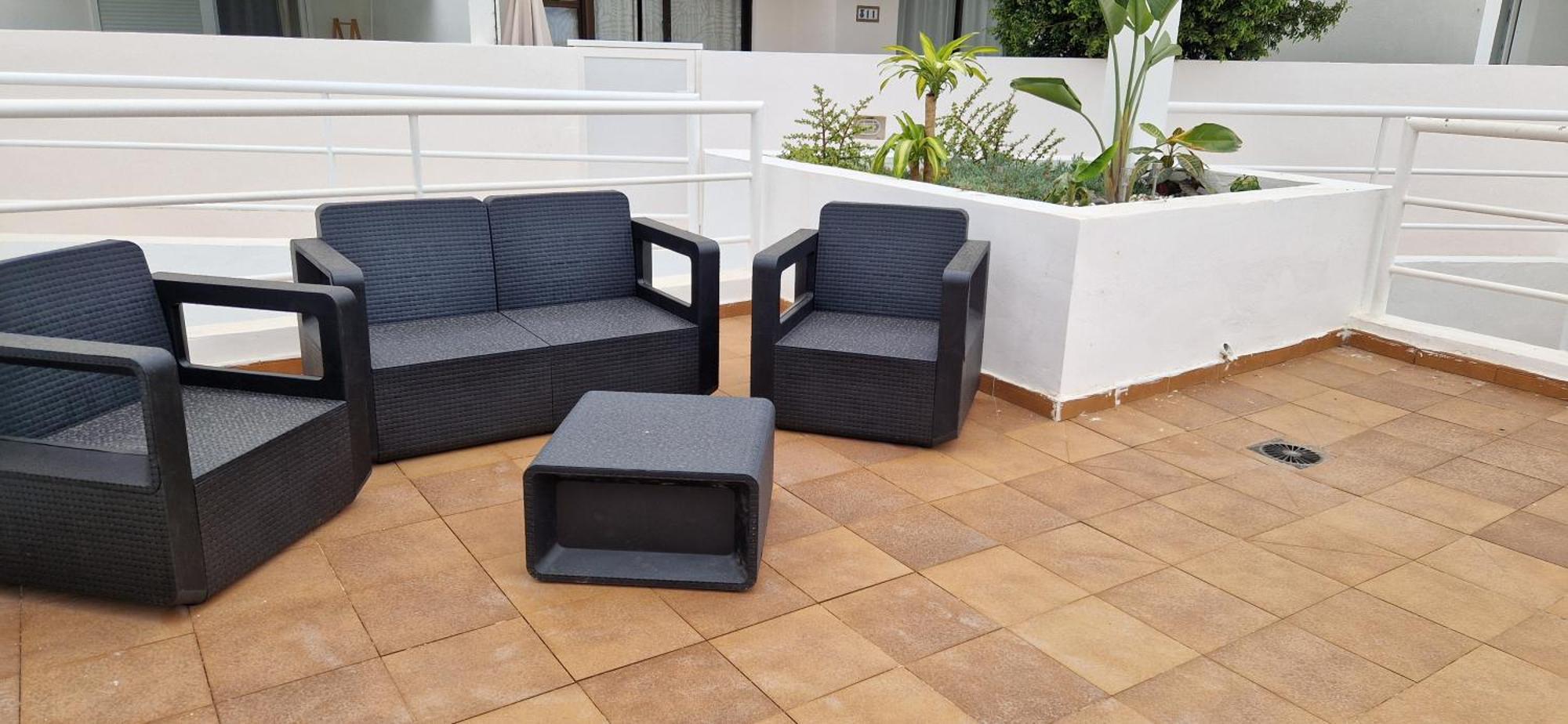 Sea View, Newly Renovated, 2 Bedrooms In Apartment *