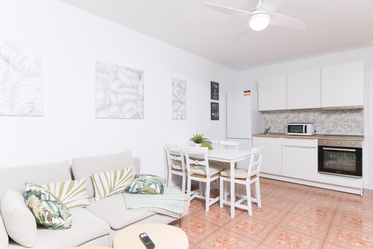 Sea View, Newly Renovated, 2 Bedrooms In Apartment Costa Adeje (Tenerife)